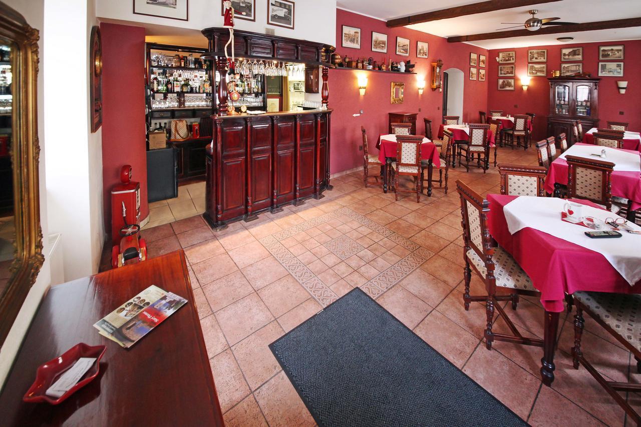 Penzion A Restaurace Stara Roudna Pilzno Zewnętrze zdjęcie